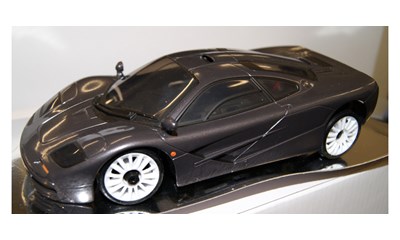 McClaren Schwarz