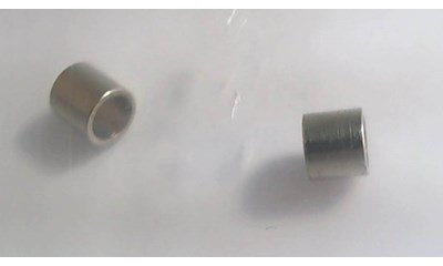Buchse 3 x 4 x 4 mm
